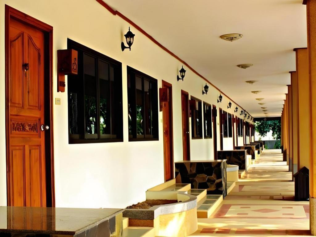 Siam River Resort Chaiyaphum Ngoại thất bức ảnh