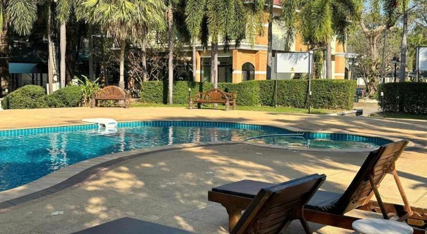 Siam River Resort Chaiyaphum Ngoại thất bức ảnh